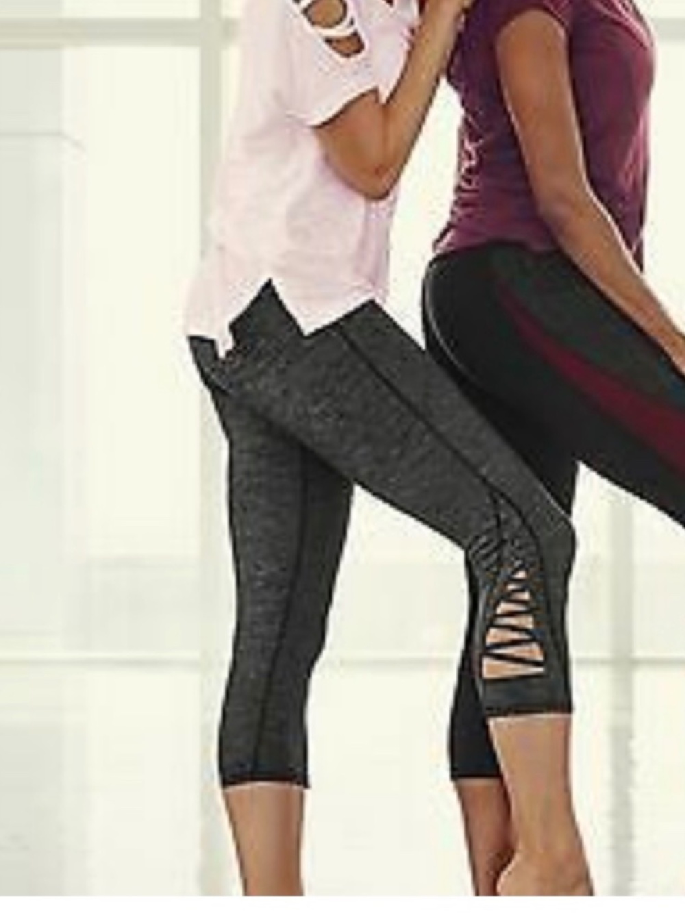 Athleta Quest Criss Cross Chaturanga Capri | M | Grey Marl Yoga Athletic Legging